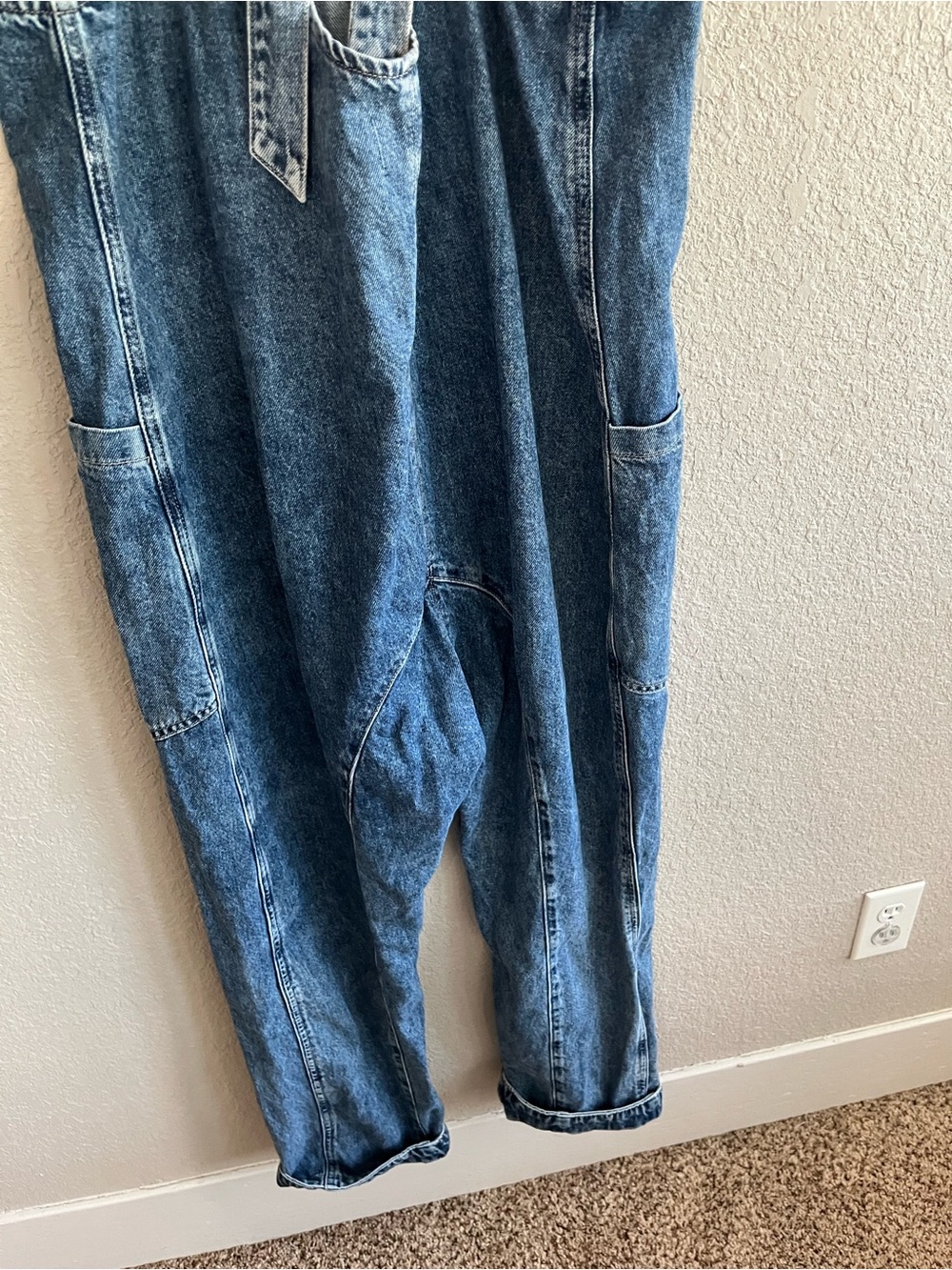 Free People We The Free High Roller Oversized Denim Jumpsuit Medium Wash Small - Picture 6 of 12